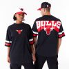 New Era NBA Arch Graphic Chicago Bulls Oversized T-Shirt Black XXL