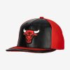 MITCHELL & NESS CHICAGO BULLS DAY ONE SNAPBACK BLACK / RED ONE