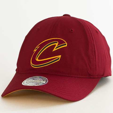 Mitchell & Ness Light & Dry Snapback Cleveland Cavaliers BURGUNDY