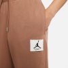 JORDAN ESSENTIAL STATEMENT FLEECE PANT ARCHAEO BROWN