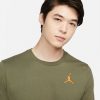 JORDAN JUMPMAN EMBLEM TEE MEDIUM OLIVE/LIGHT CURRY