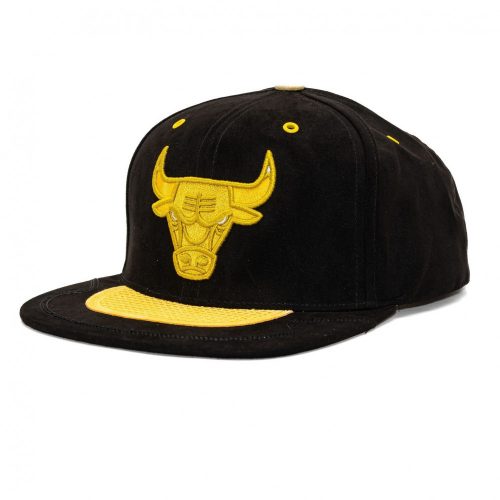 MITCHELL & NESS CHICAGO BULLS NBA DAY 4 SNAPBACK BLACK/YELLOW